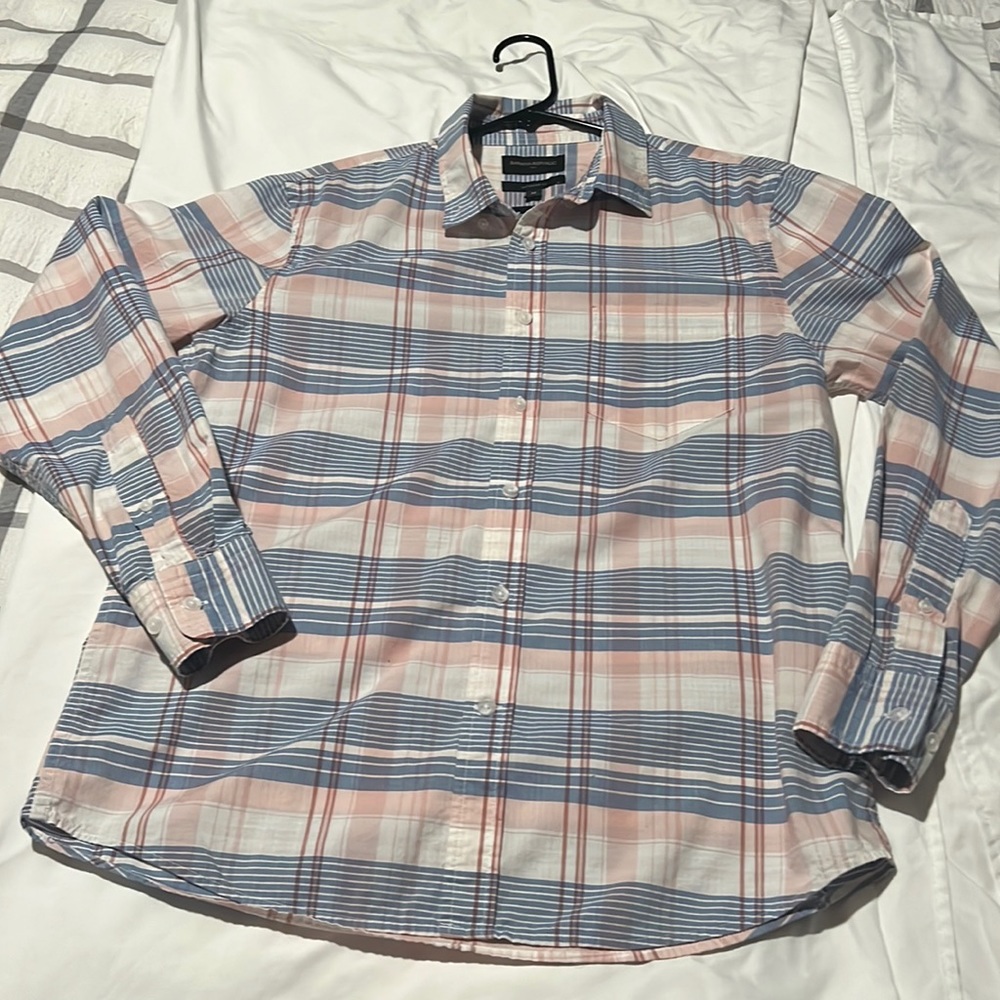 Untucked Fit Casual Button Down Shirt